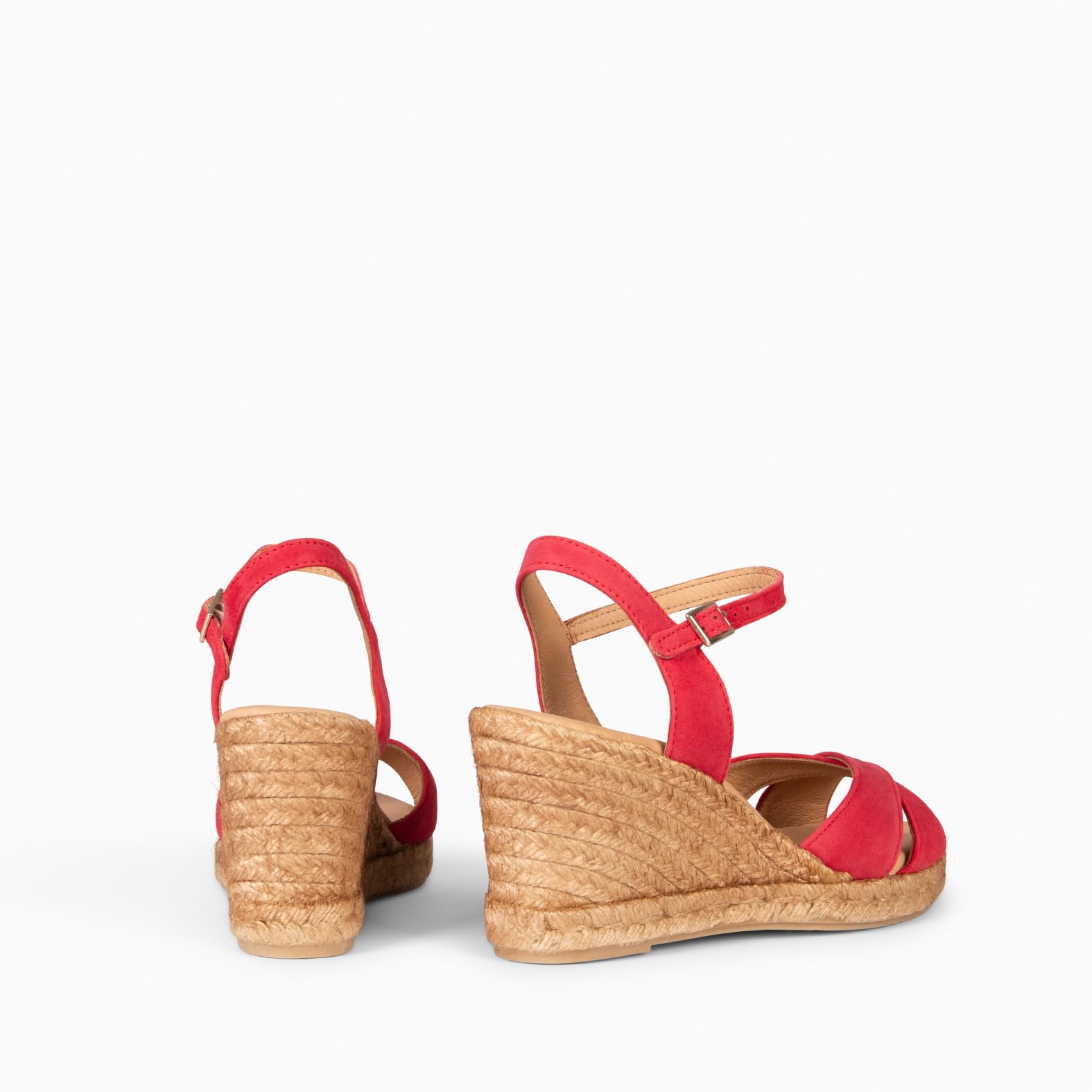 miMaO. Sandalias de esparto en piel y plantilla de gel. Hecho en España