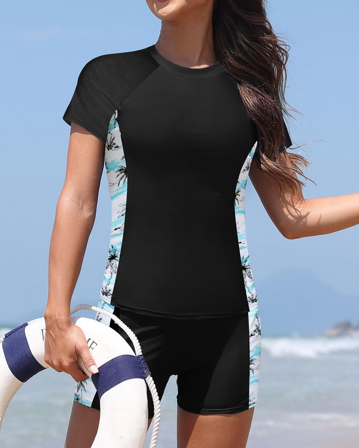 Daci Women's 2 Piece Rash Guard UPF 50+ Short Sleeve Swim Shirt with Shorts Swimsuit with Pockets and Built-in Bra - Image 5