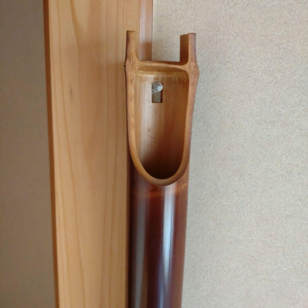 煤竹の花生け 20230913 檜扇の実 鶏頭 小菊 木苺 尾花 Blackberry lily