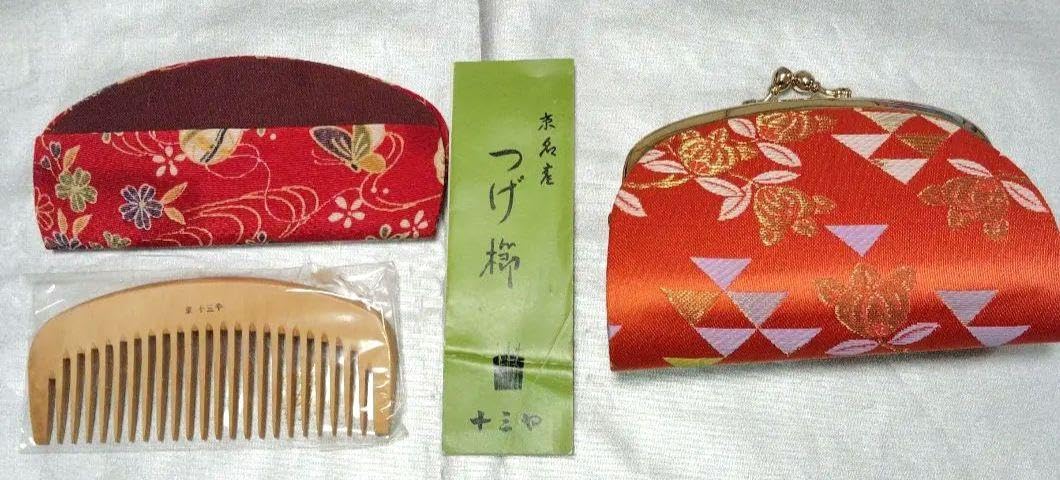 Amazon.co.jp: 京都十三や つげ櫛がま口 : ビューティー