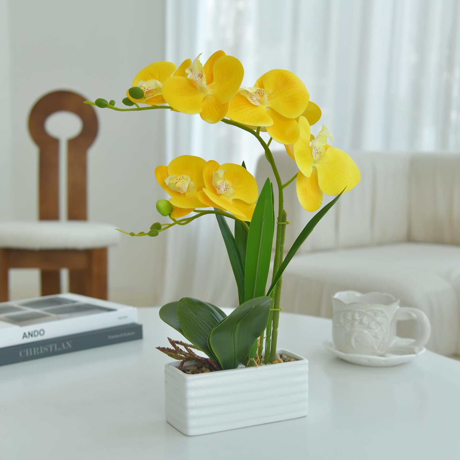 Orquídea artificial de tacto real en maceta, flor falaenopsis falsa con jarrón de cerámica blanca, arreglo de orquídeas sintéticas para el hogar, mesa, oficina, boda, decoración de fiesta