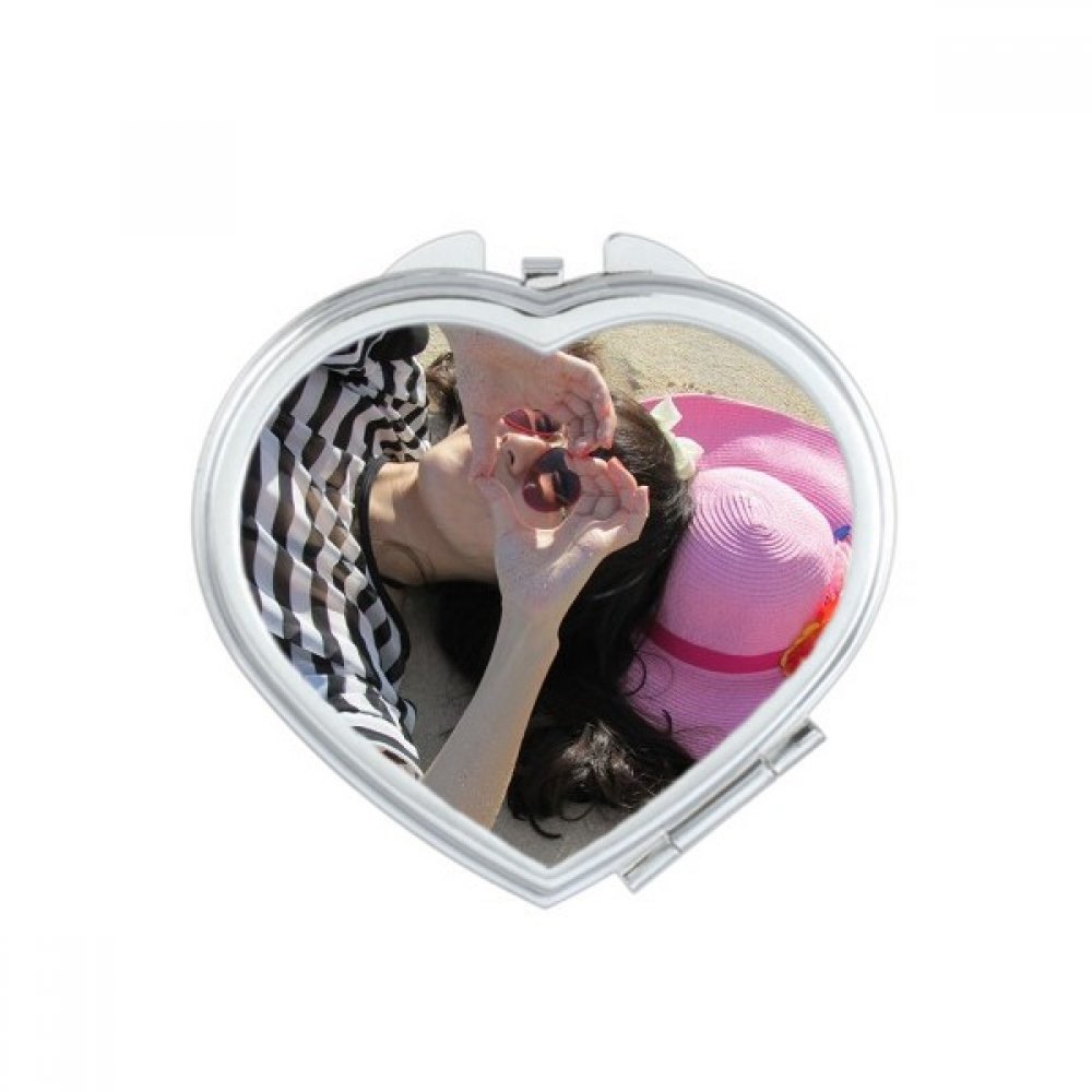 Miroir de maquillage portable Ellie Yao en forme de cœur rose pour la plage