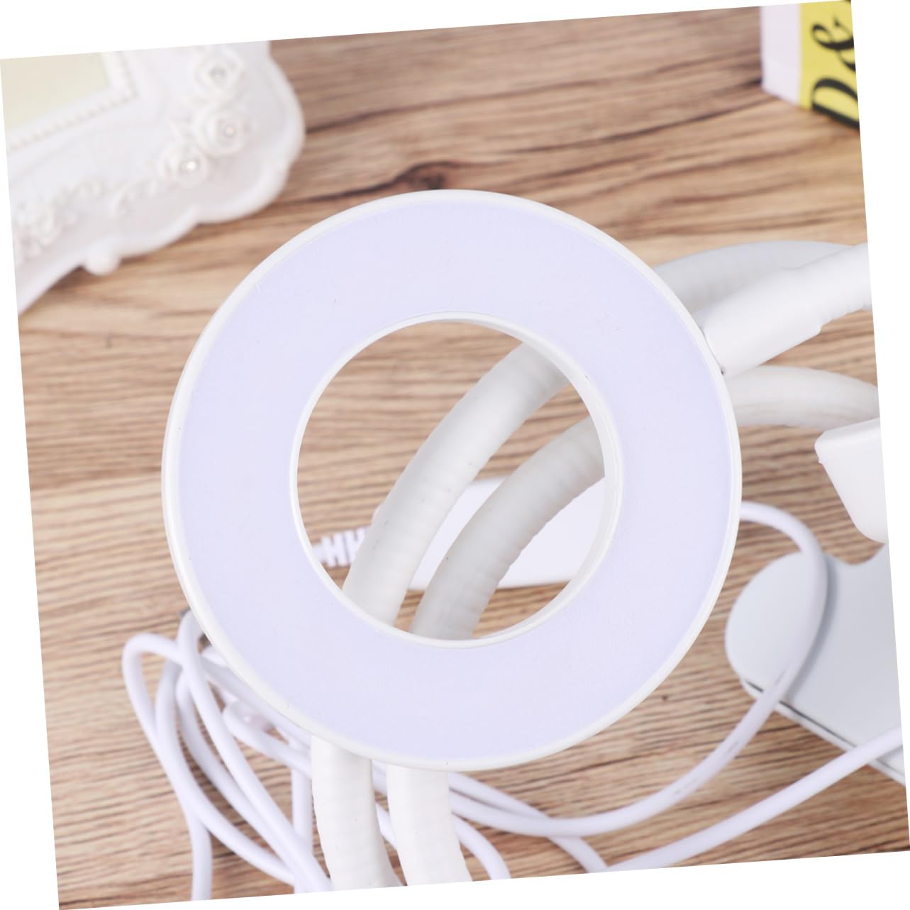 HOUDERCO with Dimmable Function and Smartphone Holder LED Ring Lamp for Live Streaming Makeup and Photography USB Powered White