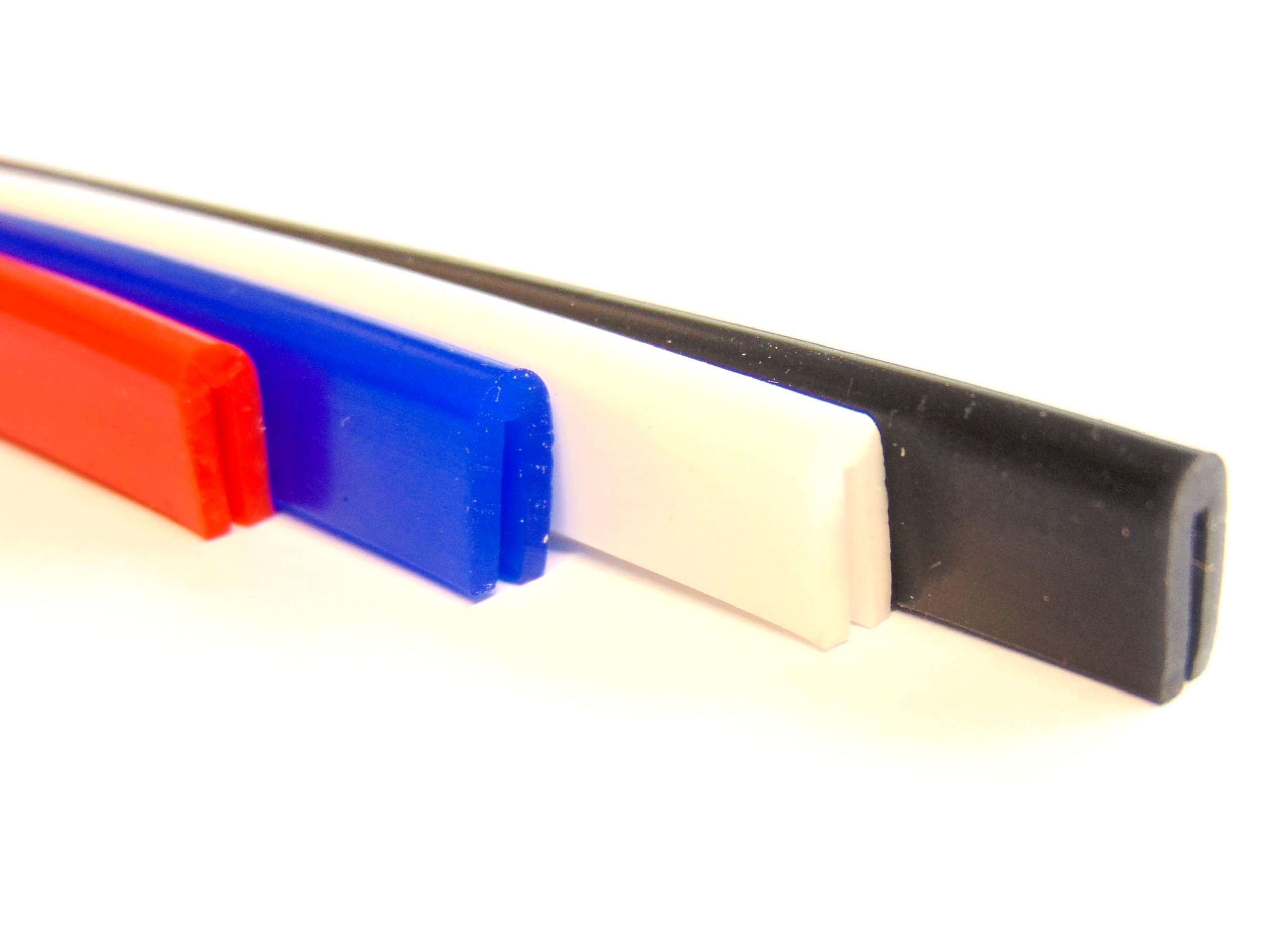 Small Coloured Silicone Rubber U Channel Edge Seal for 0.5mm to 1.5mm Panel (White)
