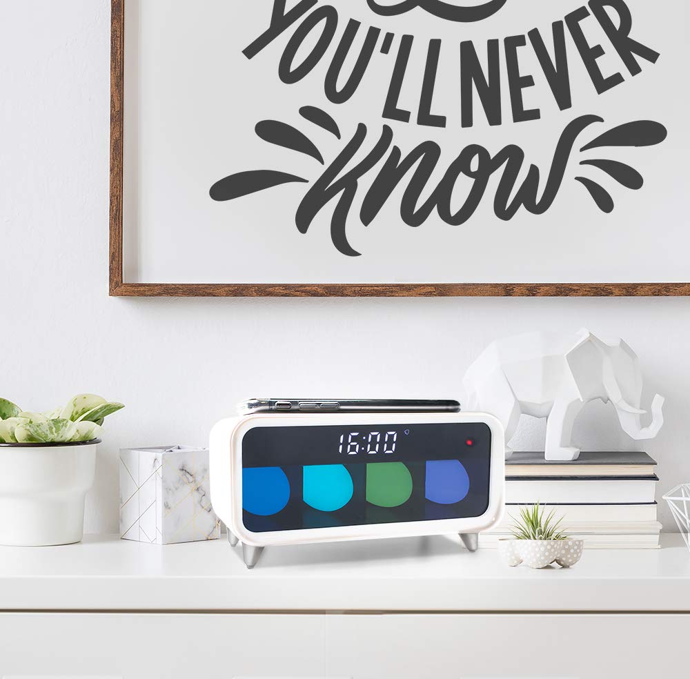 METRONIC 477029 - Sveglia con caricatore senza fili per induzione, effetti luminosi e tasti tattili, colore: Bianco
