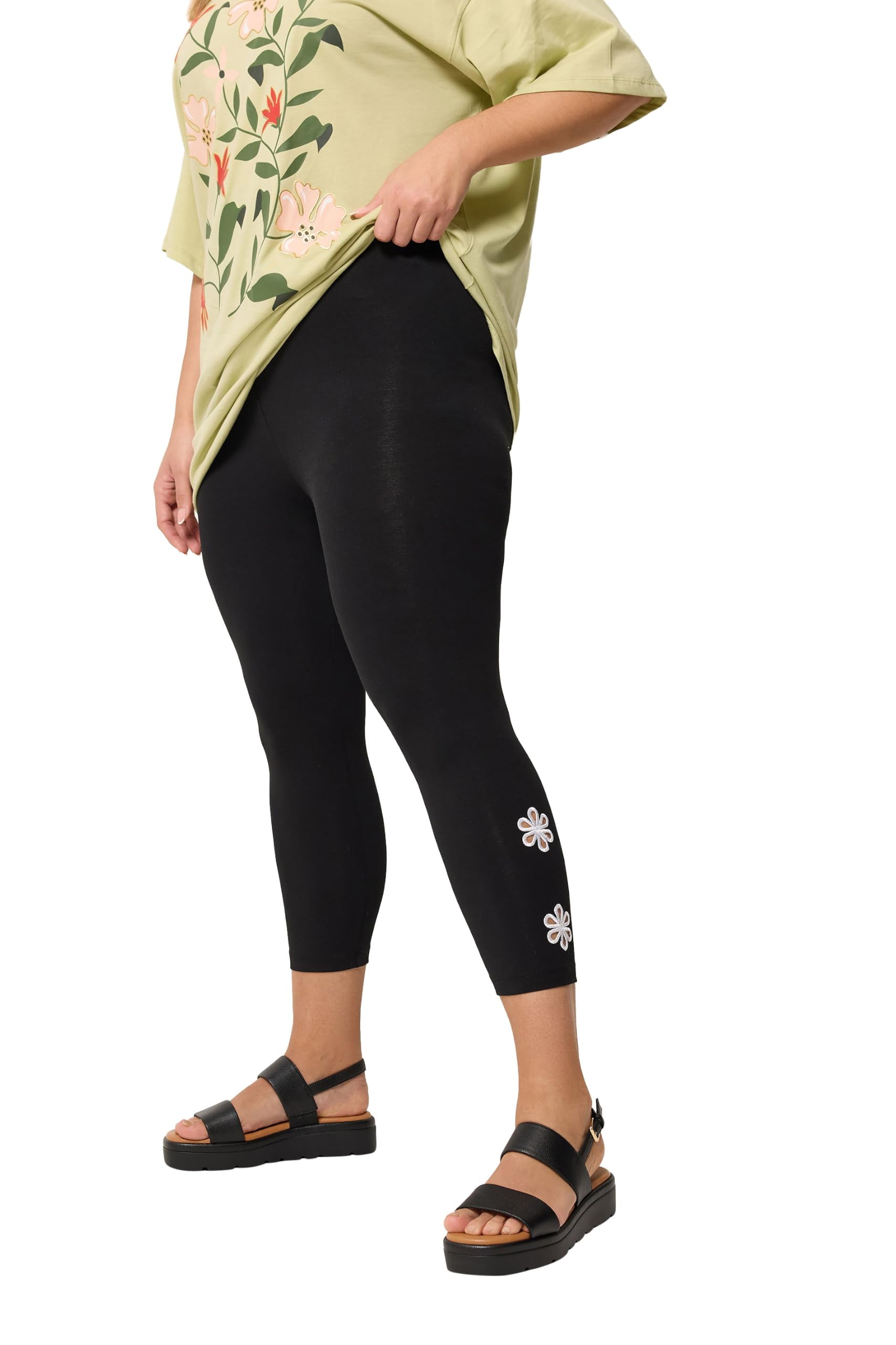 Yours Women's Black Flower Detail Cropped Leggings In | : 30/32