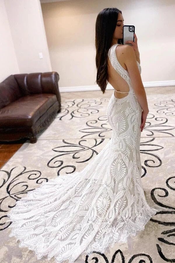 Image of Women's Beach Wedding Dresses for Bride 2022 Vintage Long Sleeves Lace Bohemian Bridal Gown