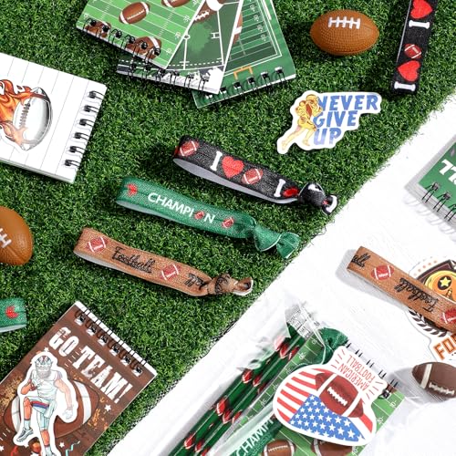 Pochettes surprises de rugby avec bracelets et mini blocs-notes pour invités