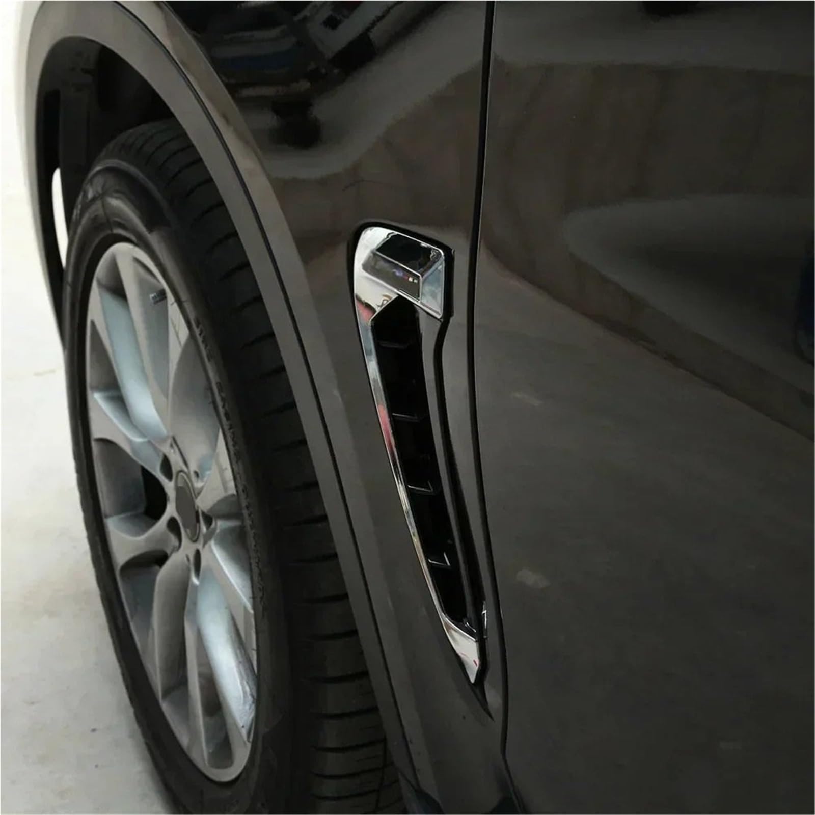 Żaluzja Tylnej Szyby Bocznej Naklejki 3D z motywem skrzeli rekina, dekoracja otworu wentylacyjnego na błotnik boczny, pasujące do Bmw, pasujące do Xdrive X5 F15 X5M F85(Black)