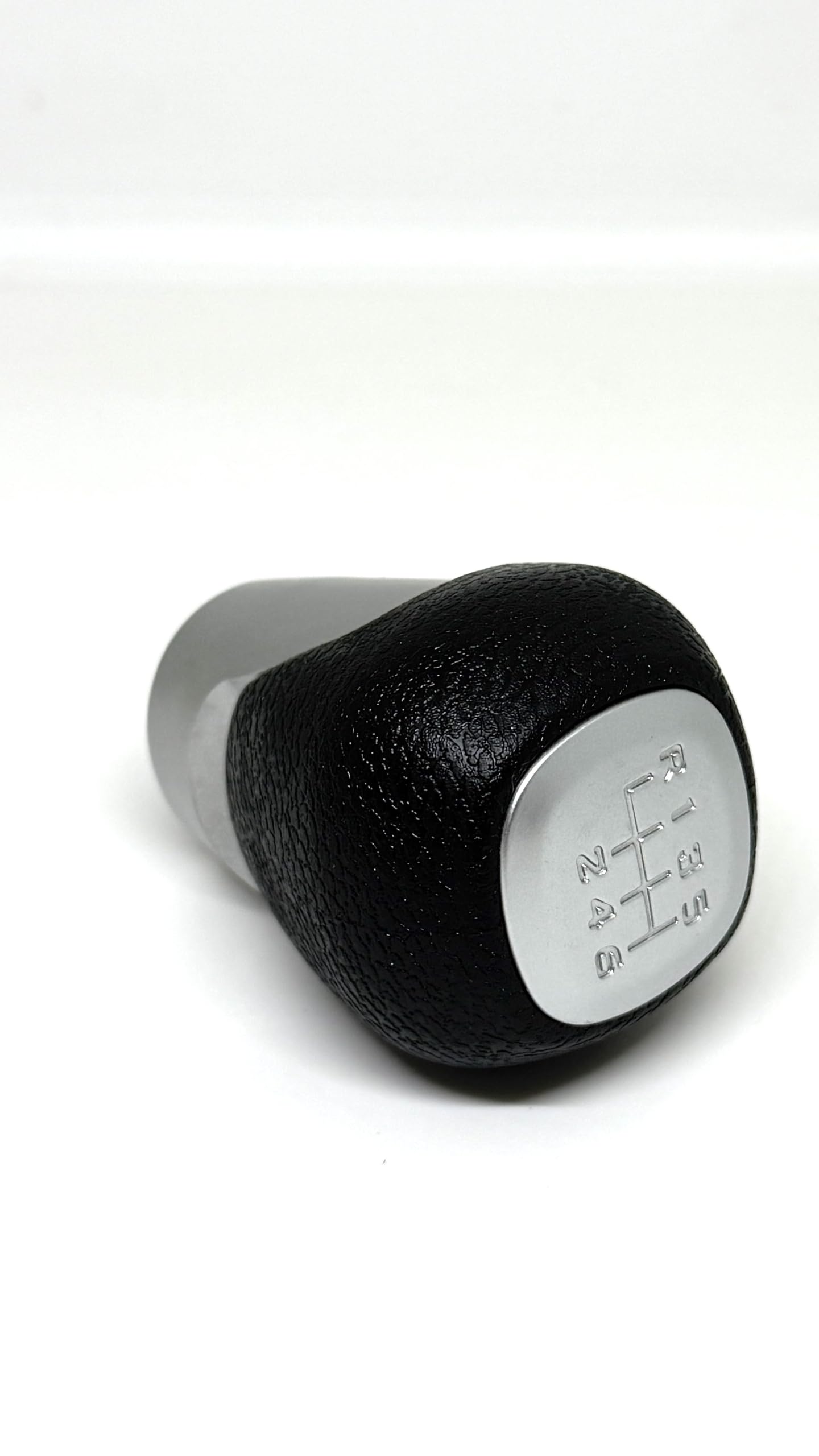 OEM Gear Lever Knob for MG Hector and Hector Plus, Black with Silver | OEM Fitment, MG Hector Plus, Black with Silver, Gear Lever Knob, Direct Replacement-image-31