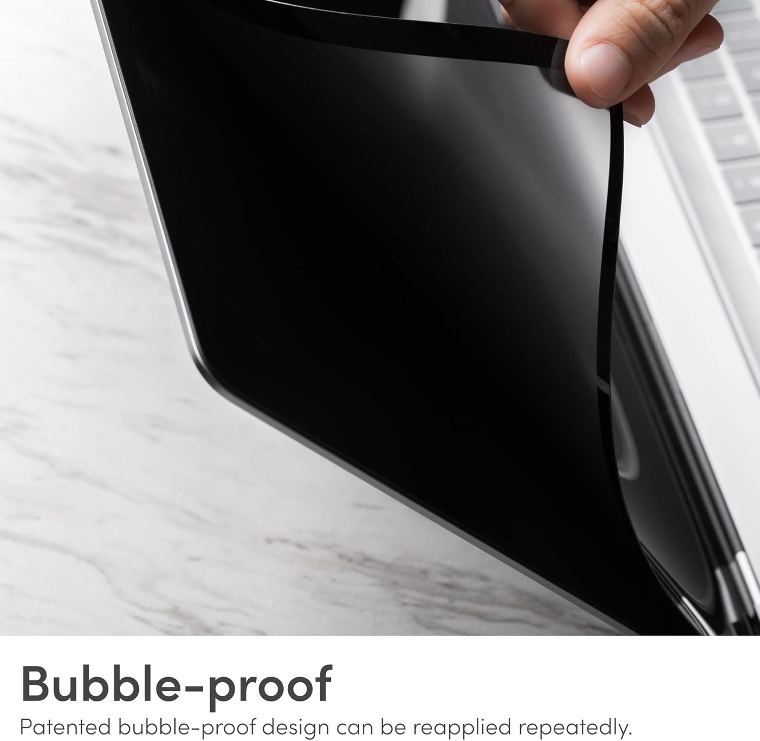 Moshi Umbra Privacy Screen Protector for MacBook Pro 16-inch (2022 2021 M1, A2485), Anti-Spy, Scratch Protection, Fingerprint Resistant, Blue Light Filter, Easy-Installation, Washable & Reusable