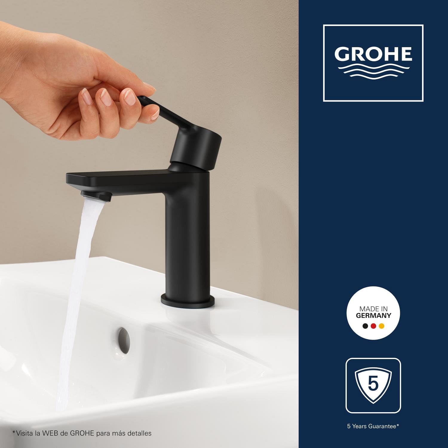 GROHE Lineare – Grifo Monomando de Lavabo de Cuerpo Liso con Vaciado Push-Open (Sobre Repisa, Tamaño XS 155 mm, Cartucho Cerámico 28 mm, Ahorro de Agua, Flexibles 3/8"), Negro Mate, 237912431