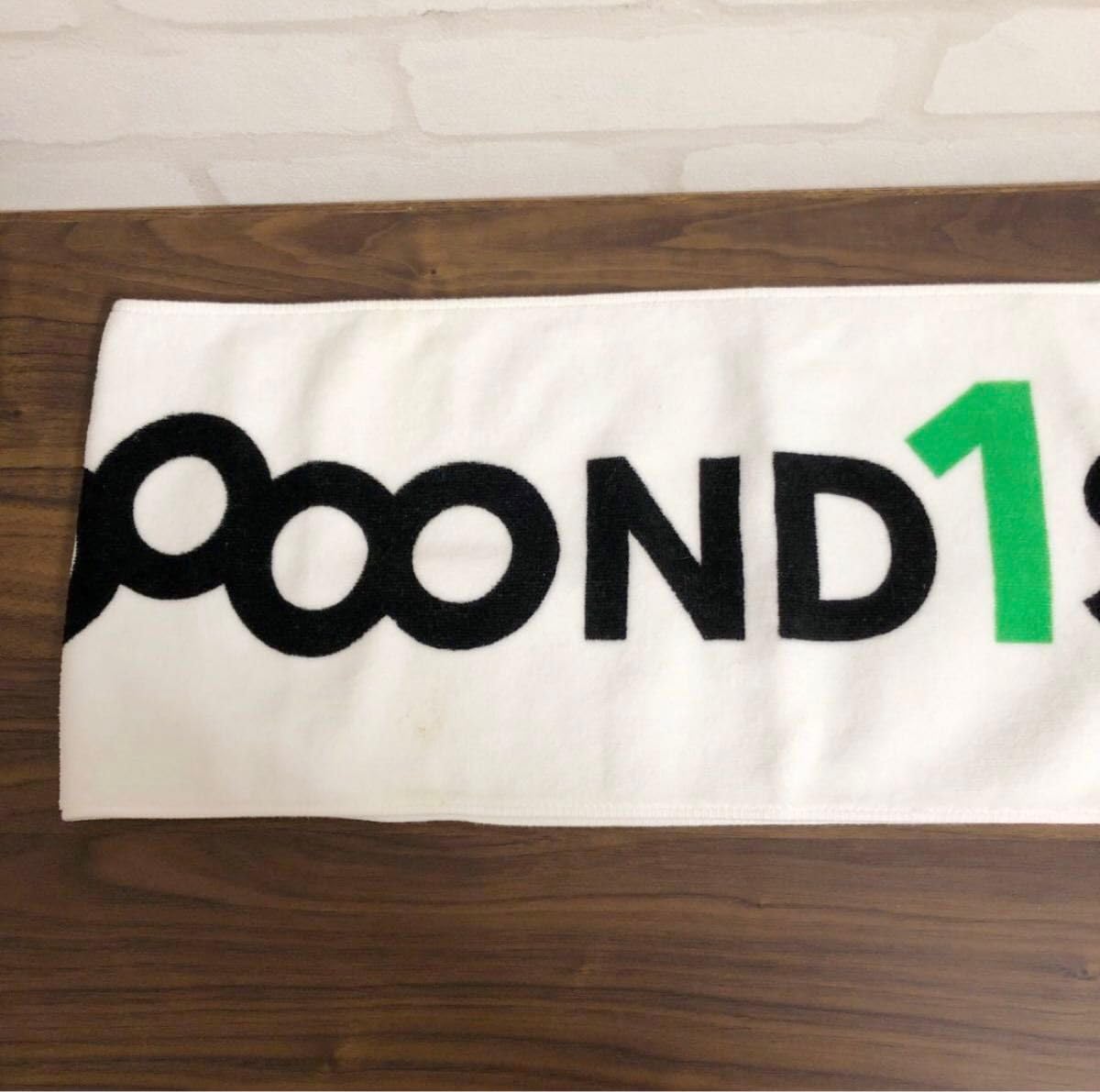 Amazon.co.jp: BEYOOOOONDS ビヨーンズ ライブ 1st タオルマフラー