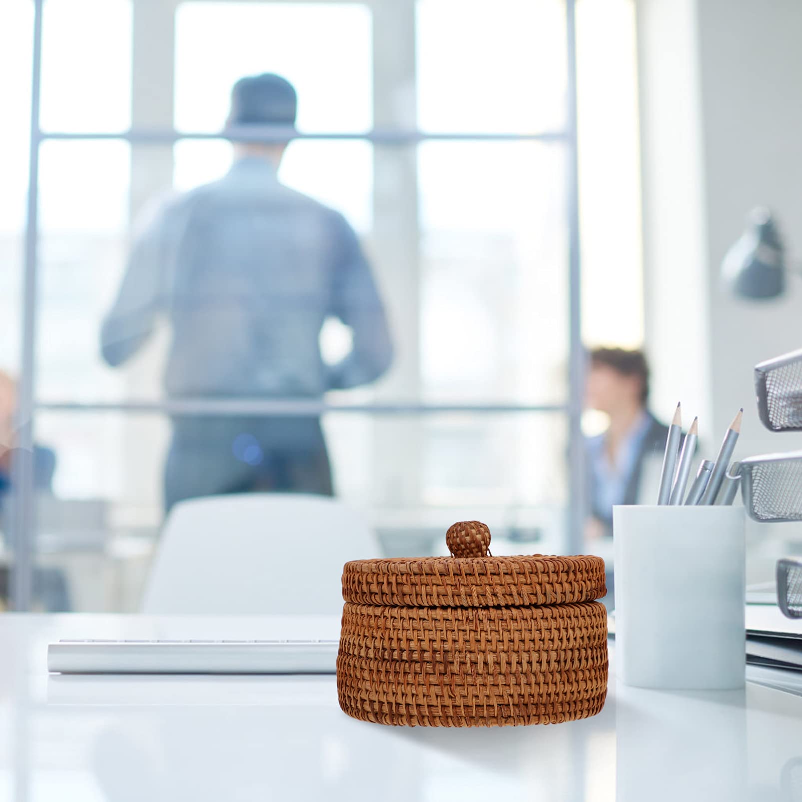 FOMIYES Small Round Basket Round Wicker Basket with Lid Woven Fruit Basket Bowls Rattan Bread Basket Wicker Tray Storage Baskets Desktop Organizer for Home Office Fruit Basket