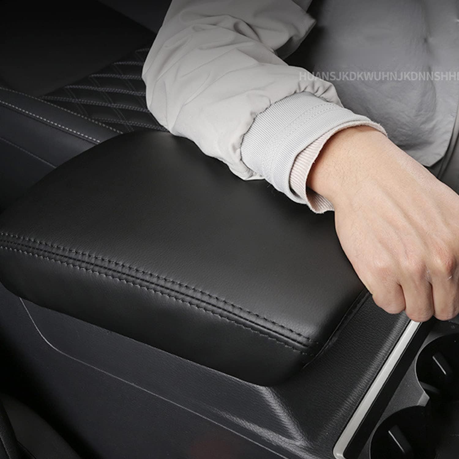 For Mitsubishi Outlander 2022-2023 Black Armrest Cushion Pad Console Leather Cover 1pcs Car Accessories