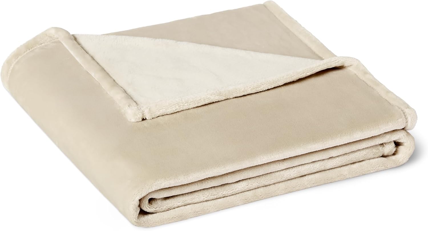 Amazon Basics Soft Fleece Throw Blanket, Lightweight Cozy Blanket for Couch & Sofa, 50 x 60 Inches, Beige