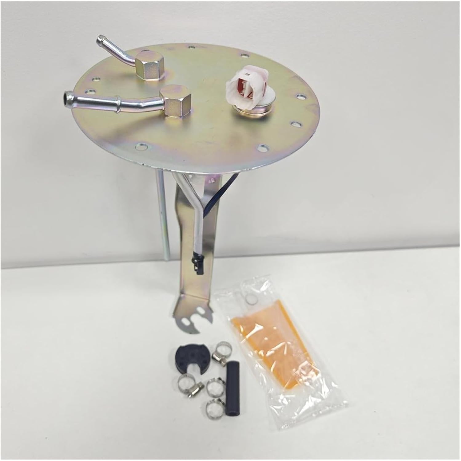 Fuel Pump Mounting Bracket 15100-65D70, Compatible For Chevrolet Tracker/Suzuki Grand Vitara OME 1510065D70 15100-65D12 15100-65D32 15100-65D22