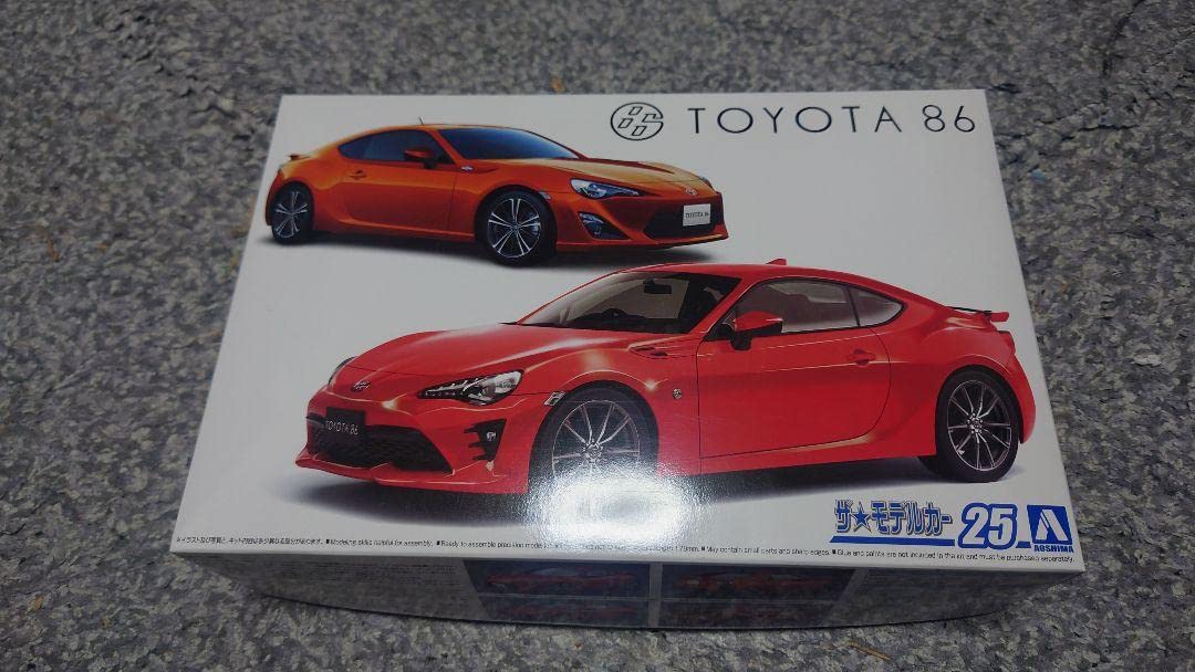 Amazon.co.jp: アオシマ製のトヨタ86の前期後期プラモデル124 : おもちゃ