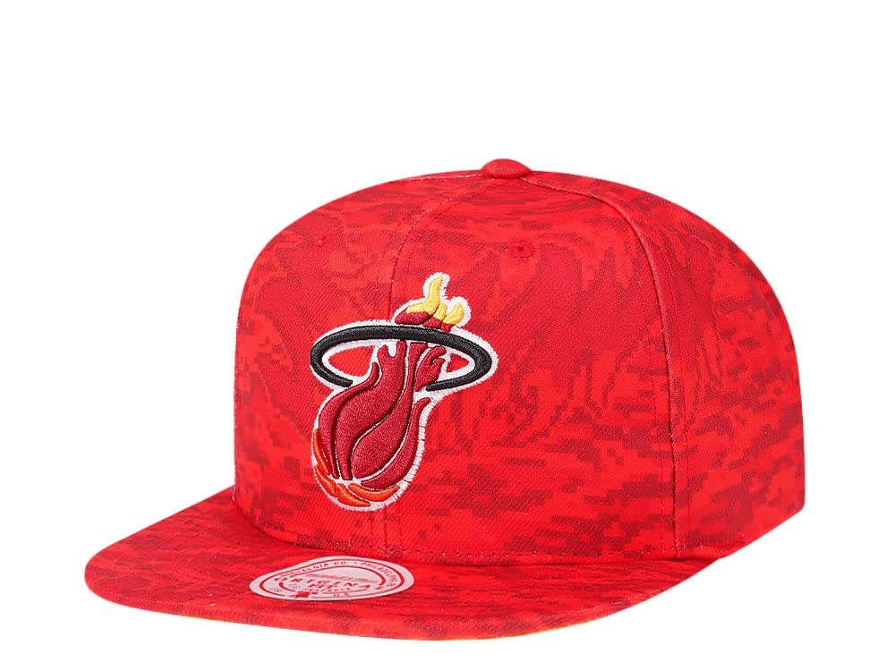 Mitchell & Ness Unisex Red Miami Heat Nba Team Digi Camo Hardwood Classic Snapback Cap, One Size