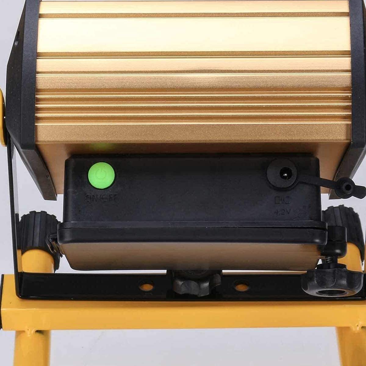 Proiettore a LED Proiettore da Esterno a LED Ricaricabile da 100 W | IP 65 Illuminazione di Sicurezza Esterna Impermeabile Lampada da Lavoro per Garage da Giardino Cantiere
