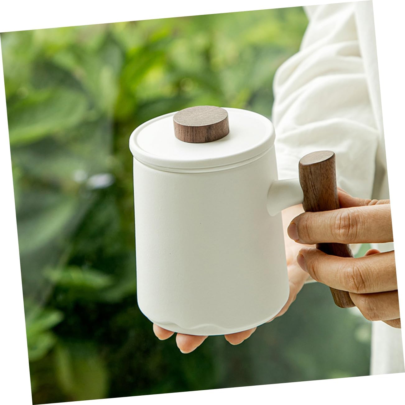 Ceramic Teacup Wooden Handle Filtered Tea Water Separation Elegant for Tea Lovers