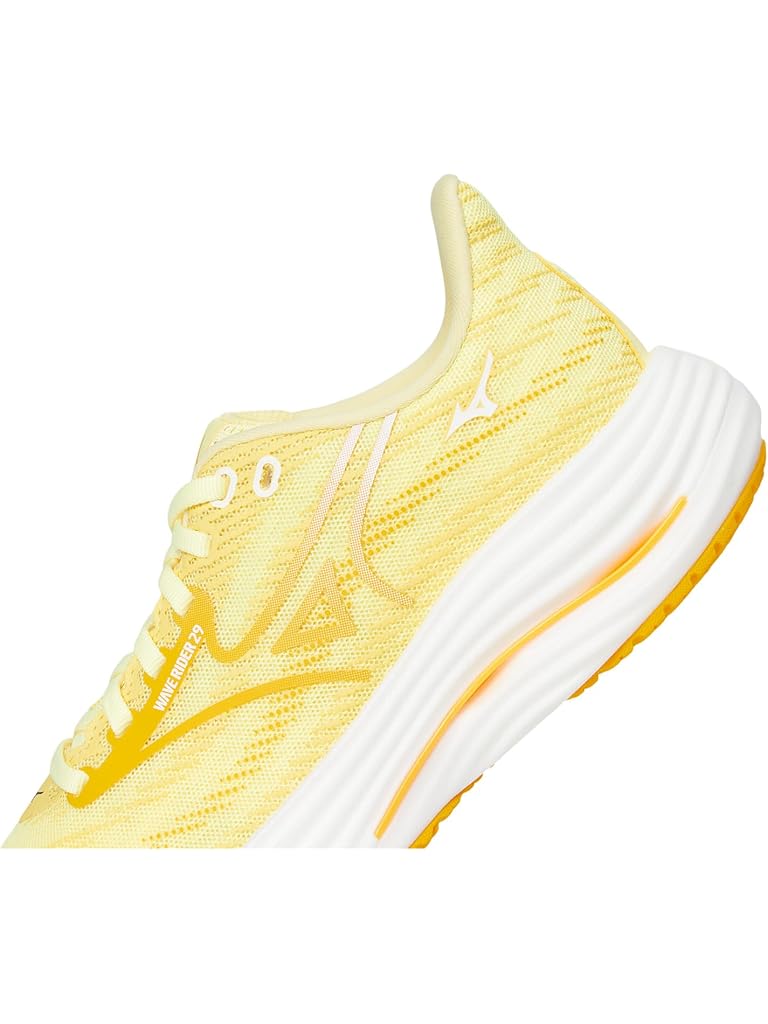 White Mizuno Wave Rider 29