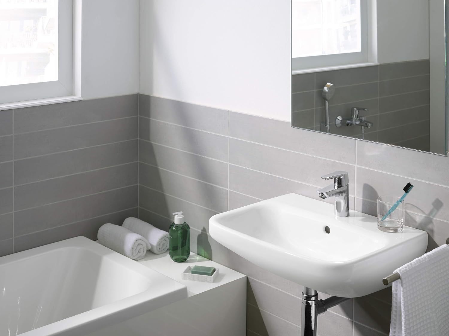 Mezclador de lavabo HANSA HANSAPOLO, con desagüe automático, proyección: 103 mm, 51402293
