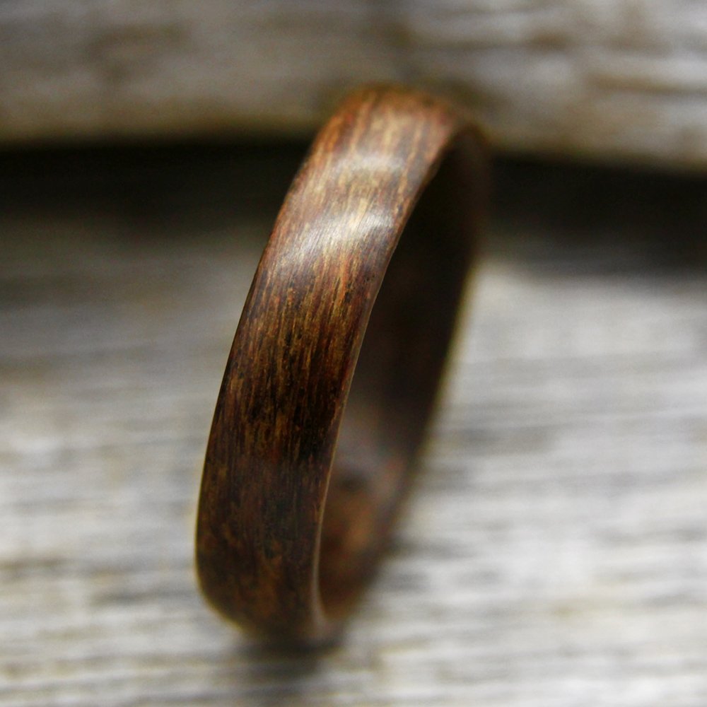 Classic Louro Preto Bentwood Ring