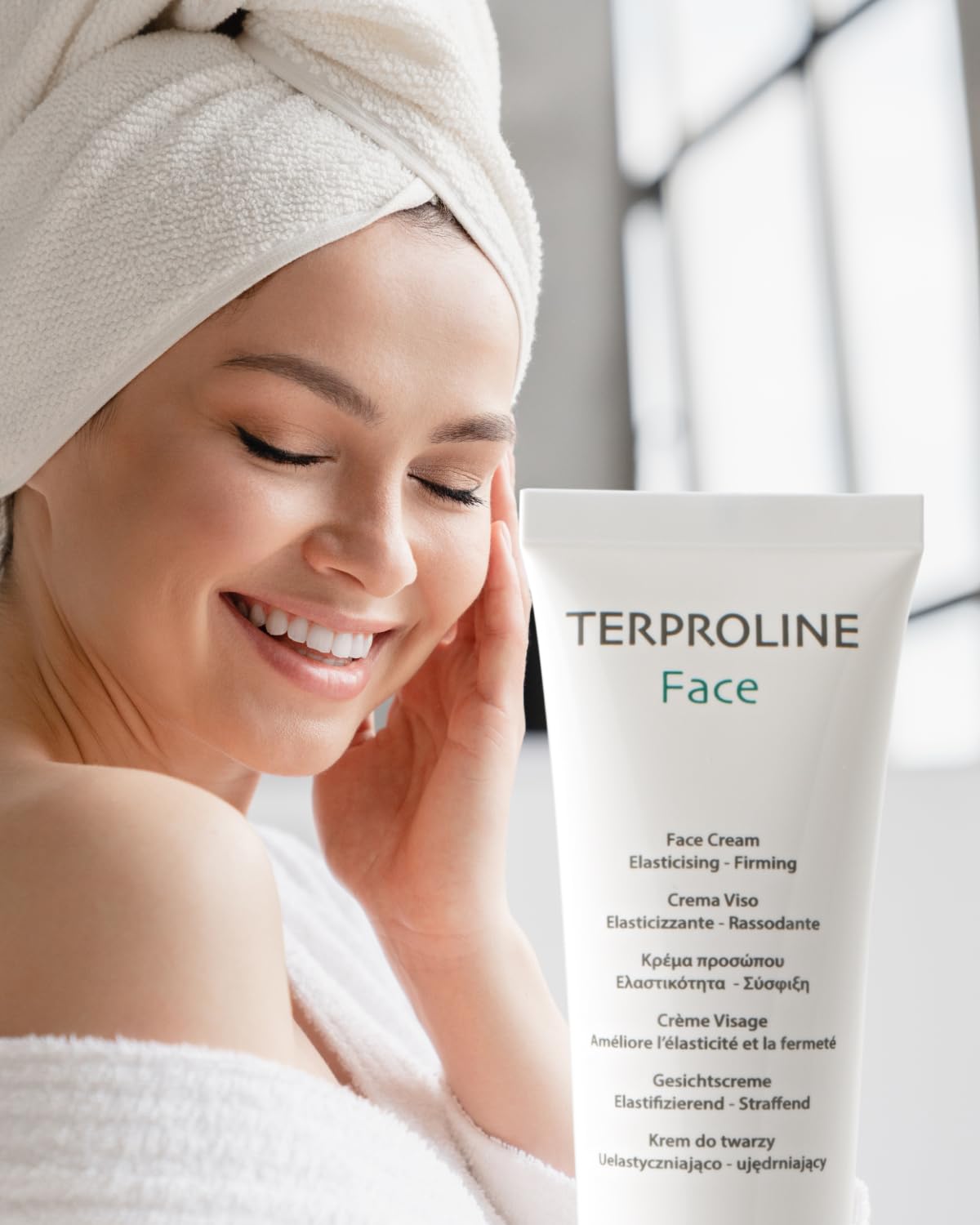 Synchroline - Terproline Face Crema Rassodante Viso e Collo 50 Ml Con Acido Ialuronico Peptidi e Centella Asiatica Contro Rughe e perdita Di Tono, Made In Italy
