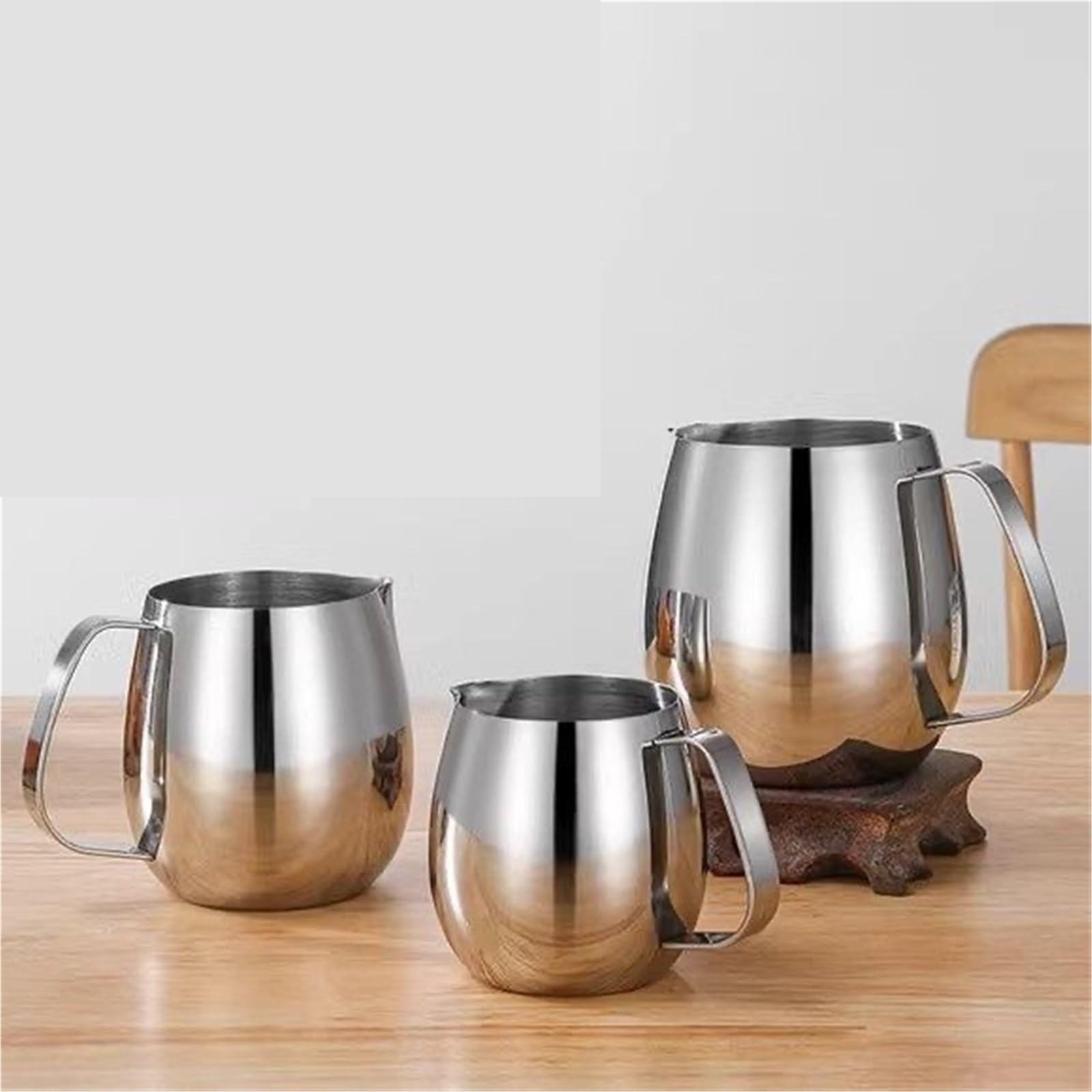 Jarra para Espumar Leche Cilindro de tracción de Acero Inoxidable, Tazas for Tirar de la Leche, ponche, Tazas de café, Leche, Hornear, té de la Leche, Tazas for Tirar(700ml)