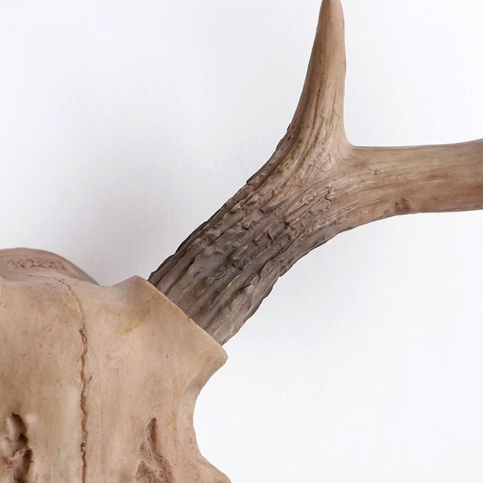 Supporto da Parete con Teschio di Cervo Finto, Scultura Moderna con Corno di Cervo, Decorazione Fatta a Mano(C)