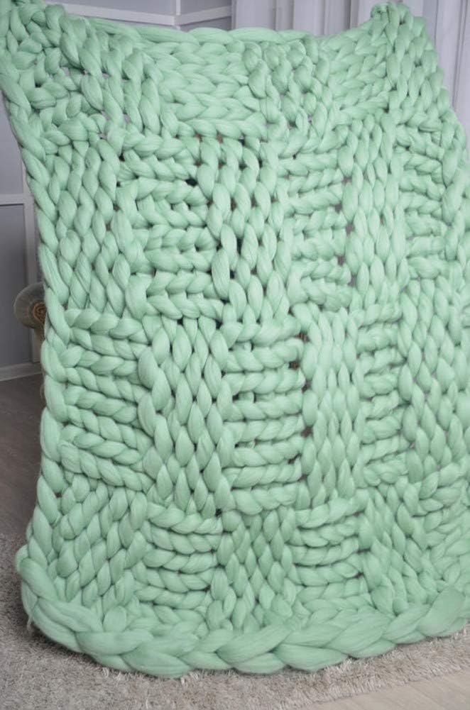 Giant Wool Yarn Chunky Arm Knitting Super Soft Wool Yarn Bulky Wool Roving (2 kg/4.4 lbs, Fern Green)