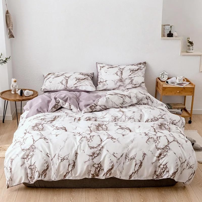 Parure de lit moderne marbre blanc pour une chambre parentale cocooning et chic