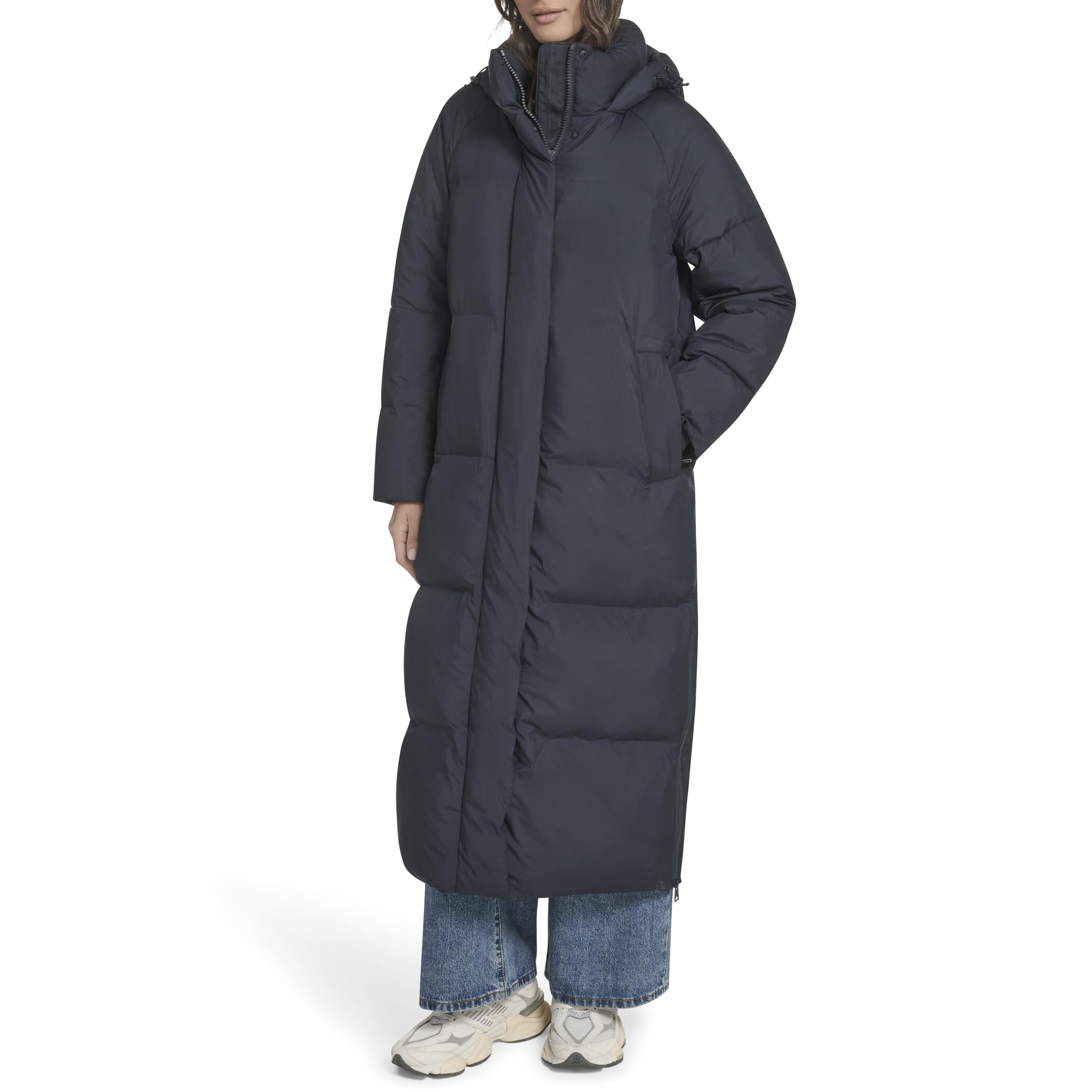 

                                                    Levi's Women's Cloud Puff Hooded Extra Long Puffer