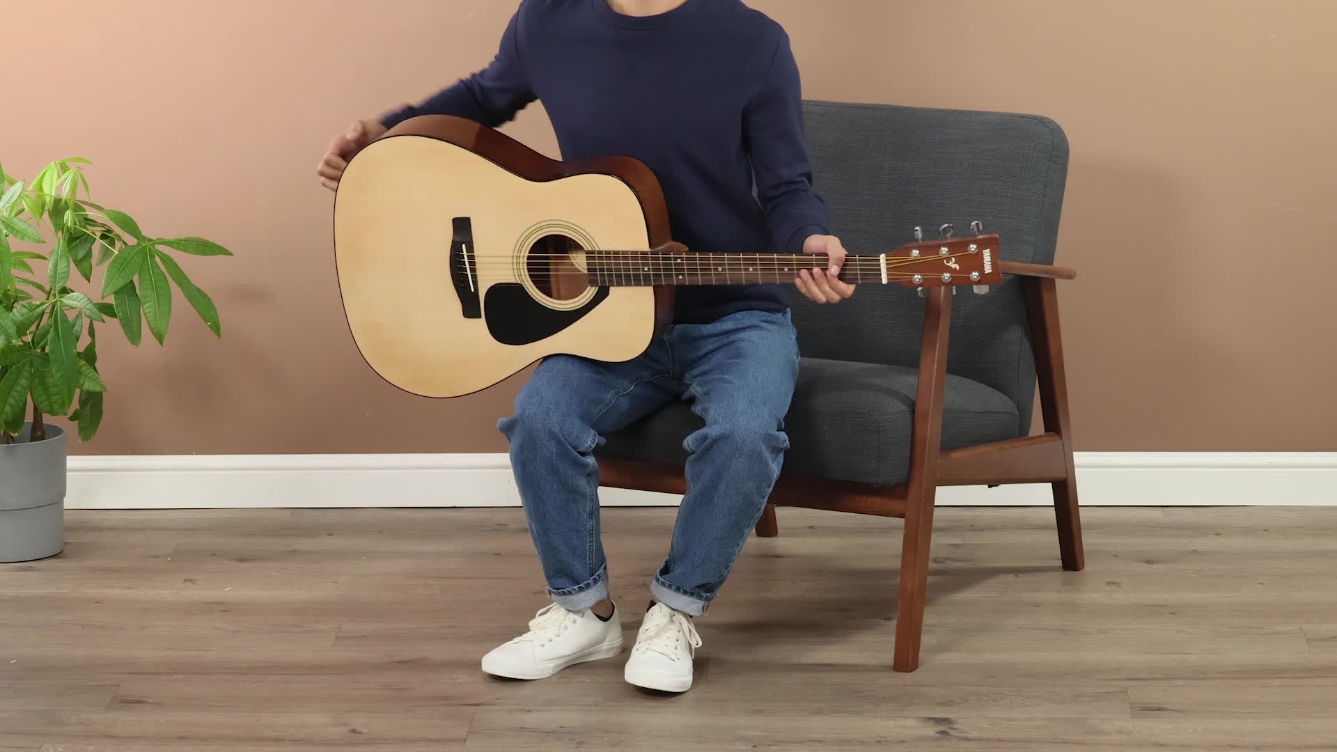 Guitarra Acústica Yamaha F310, Tamaño 4/4, Cuerda Metálica, Ideal Para Principiantes