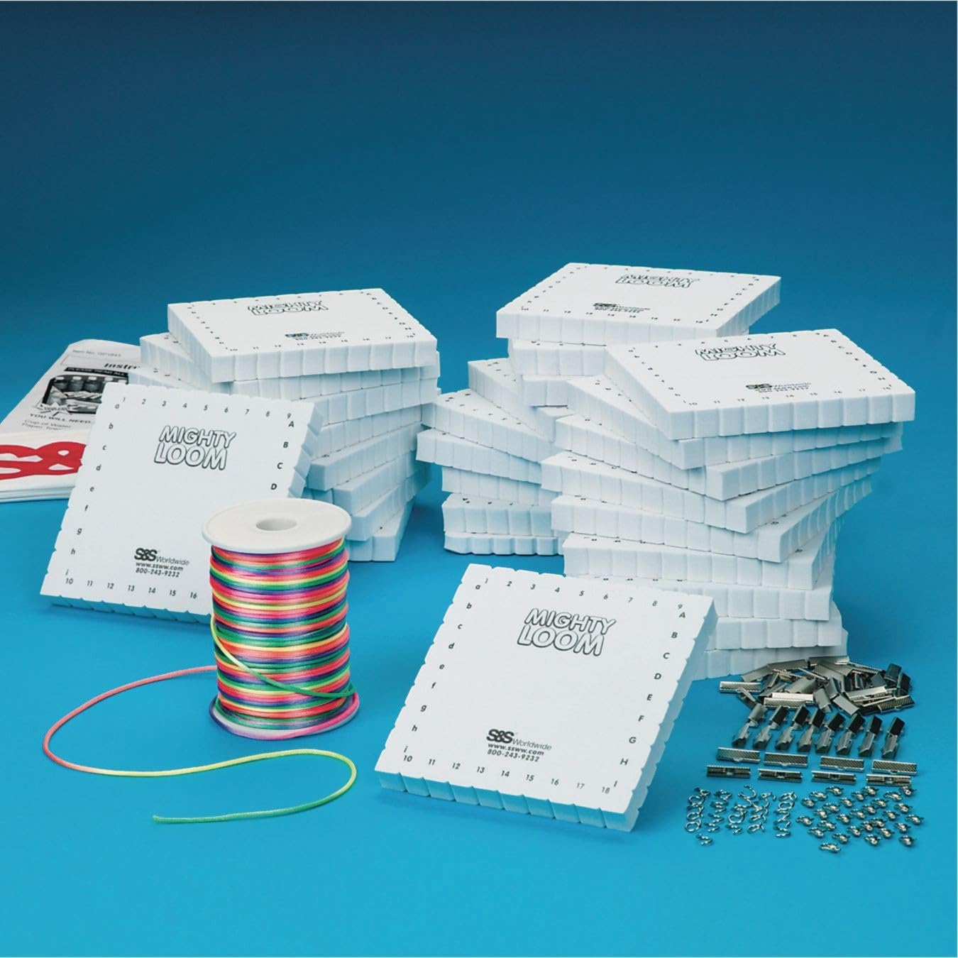 S&S Worldwide Kit per realizzare braccialetti in tessuto neon (confezione da 30)