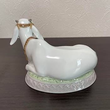 Amazon.co.jp: LLADRO リヤドロ 聖なる牛 牛 陶器人形 : ホーム＆キッチン