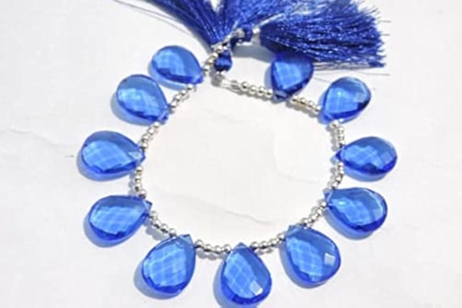 Quartz bleu tanzanite de qualité AAA taillé en poire pour bijoux d'exception