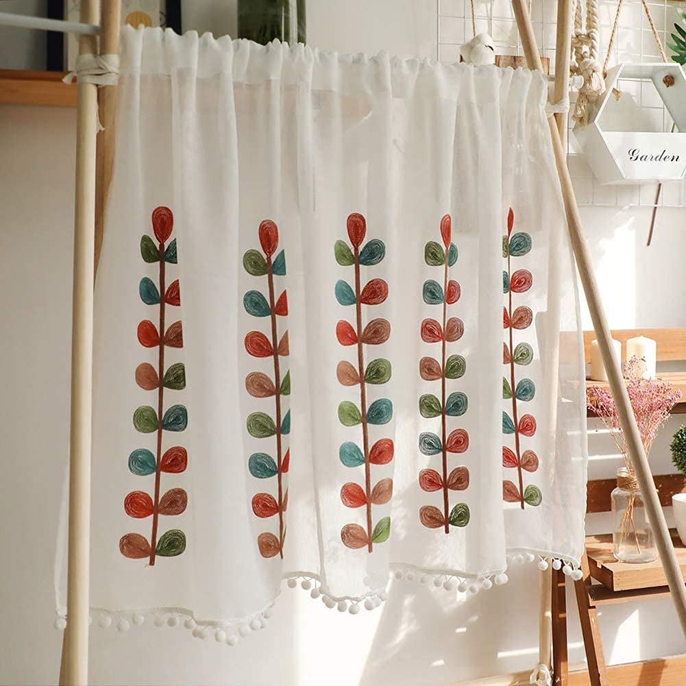 Cortinas de media ventana con tejido semitransparente para dormitorios luminosos