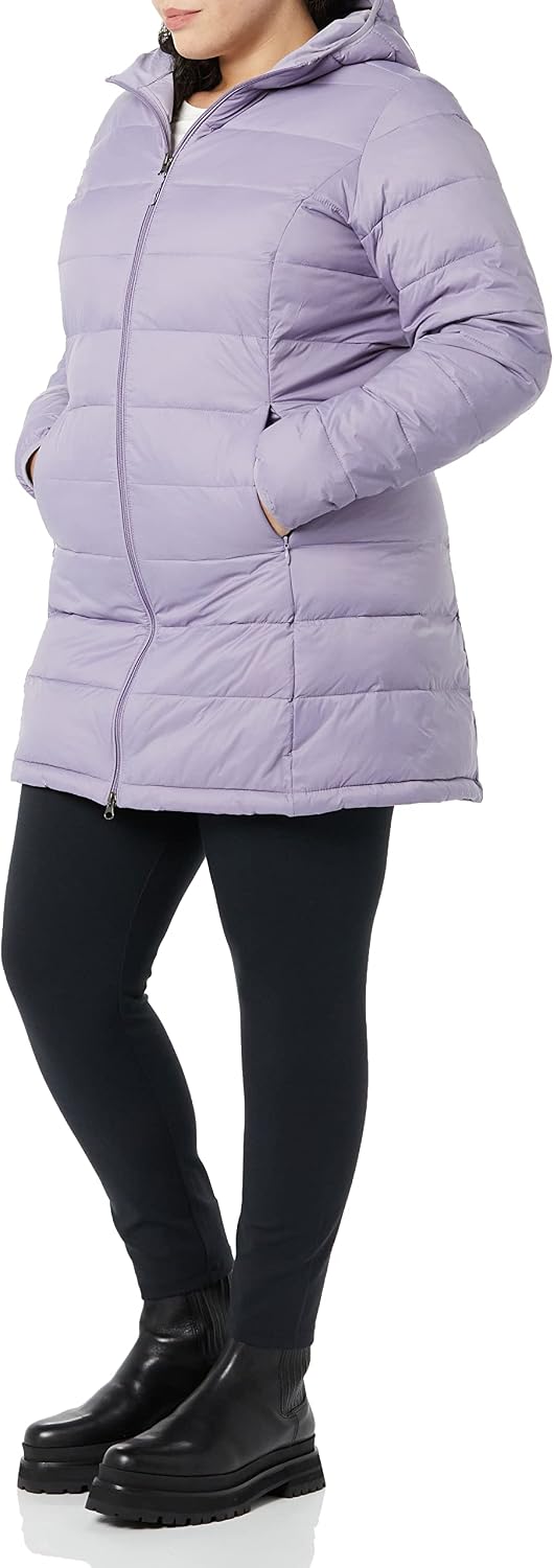 Amazon Essentials Women's Lightweight Water-Resistant Hooded Puffer Coat (Available in Plus Size)