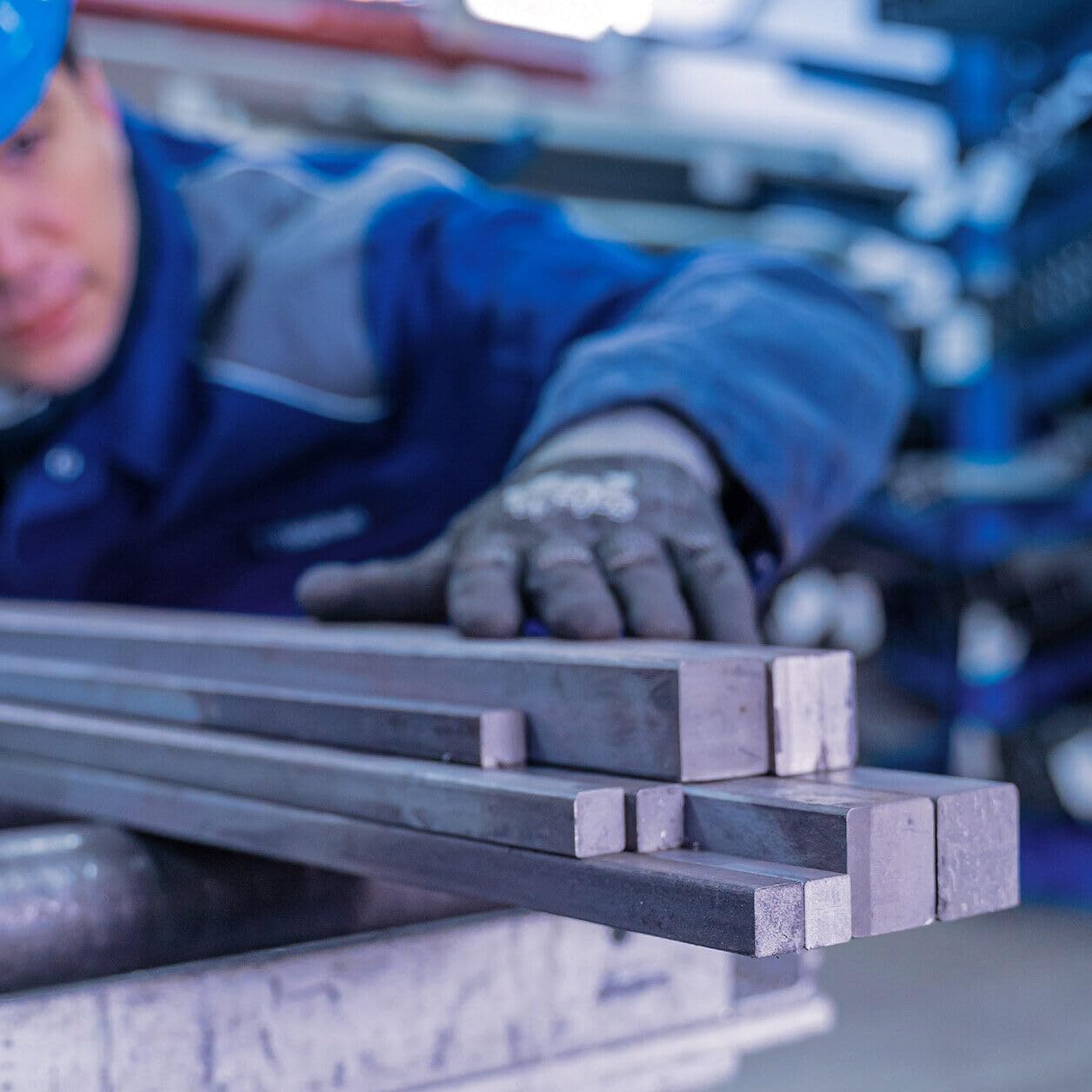 thyssenkrupp Vierkantprofil Stahl 30 mm – 2450 mm | Stahlprofil | Vierkantstahl | robust, stabil & vielseitig einsetzbar | Werkstoff: S235JR