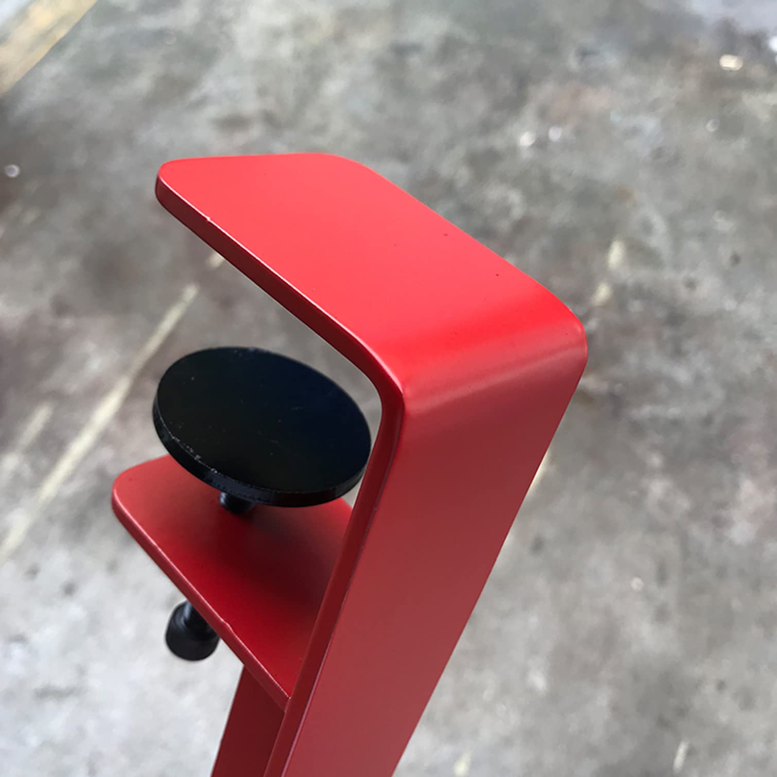 Gambe da tavolo regolabili in metallo con morsetto e cuscinetto di protezione per una facile installazione di scrivania e console fai da te