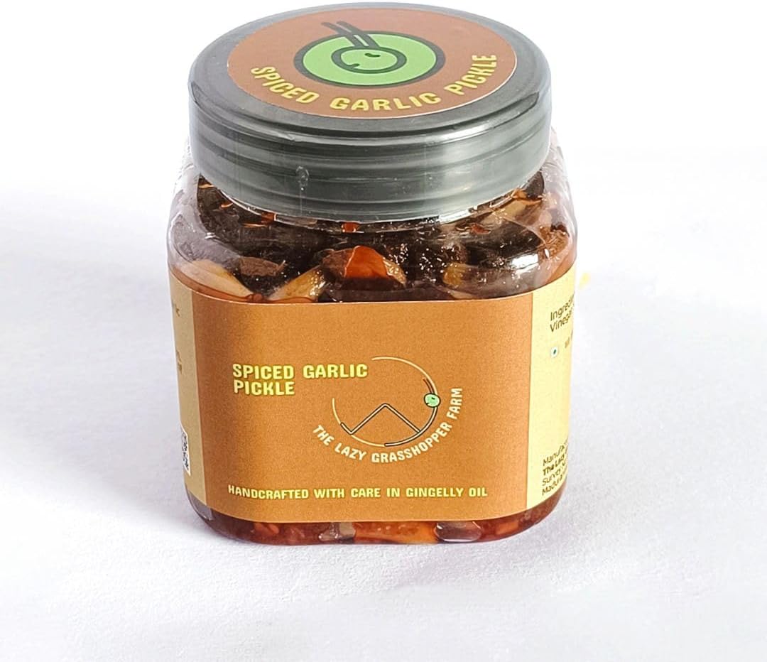 The Lazy Grasshopper Farm | Spiced Garlic Pickle in Gingelly oil | No Chemical Preservatives (225 gms)