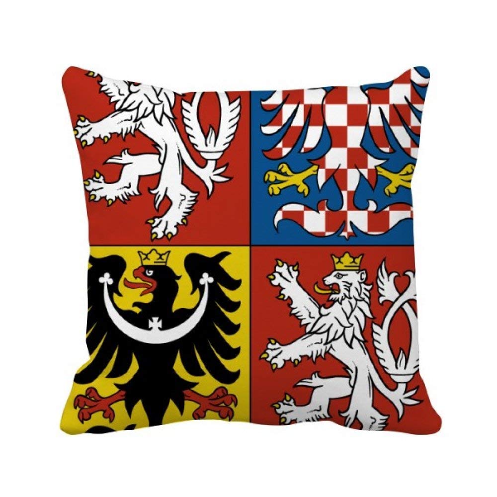Housse de coussin tchèque sur le canapé pour une ambiance cocooning