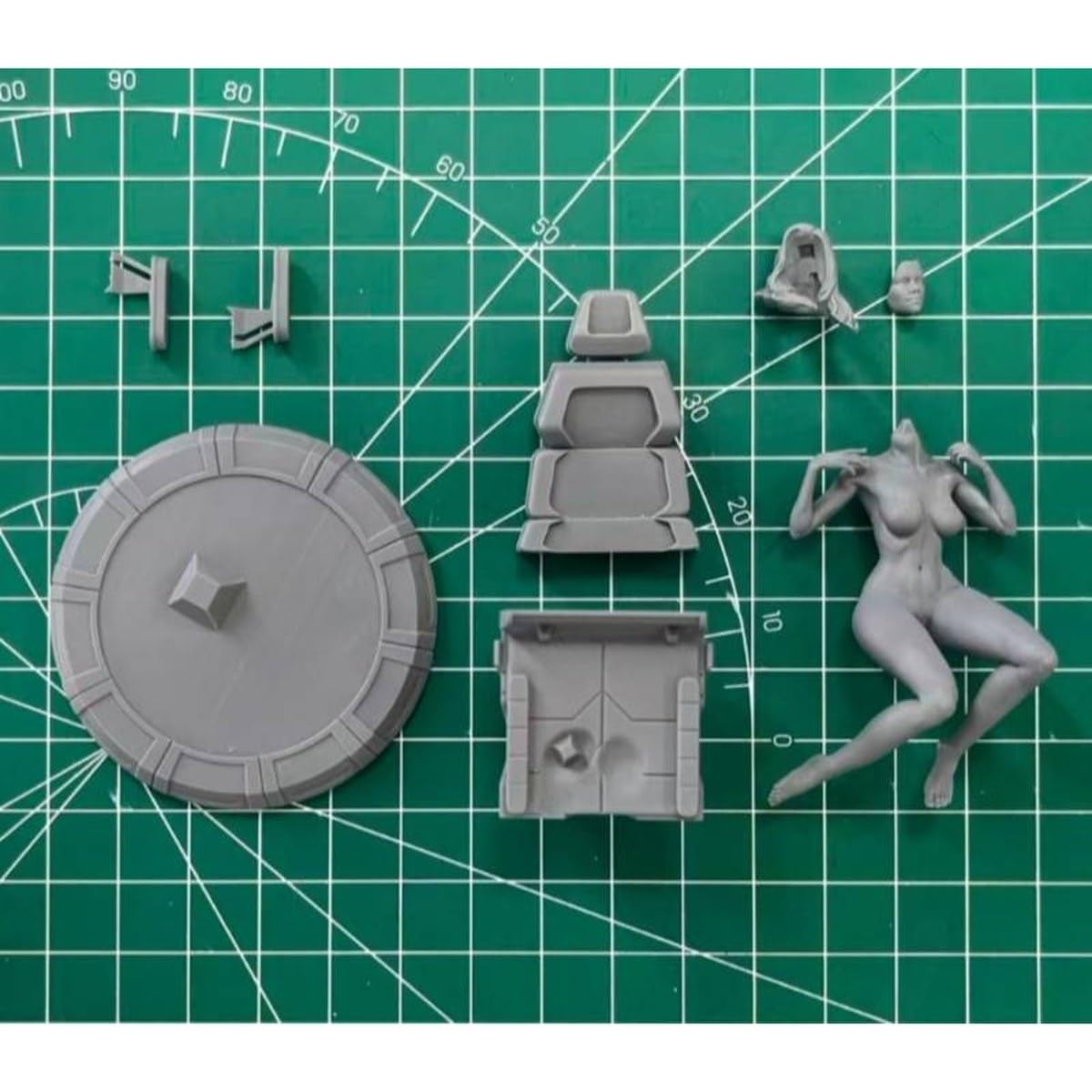 1/24 Scale Resin Figure Model Kit Starship Female Warrior NSFW Hobby Miniature Toys Unassembled Unpainted DIY Diorama
