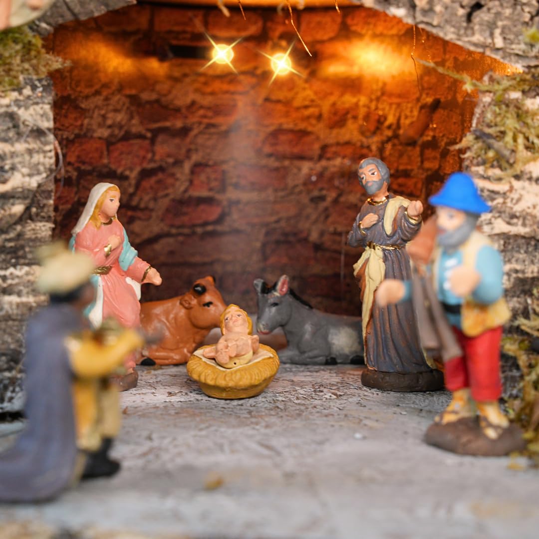 Presepe Villaggio Natalizio Completo illuminato con capanna e grotta per statuine artigianali, completo di luci Led calda.