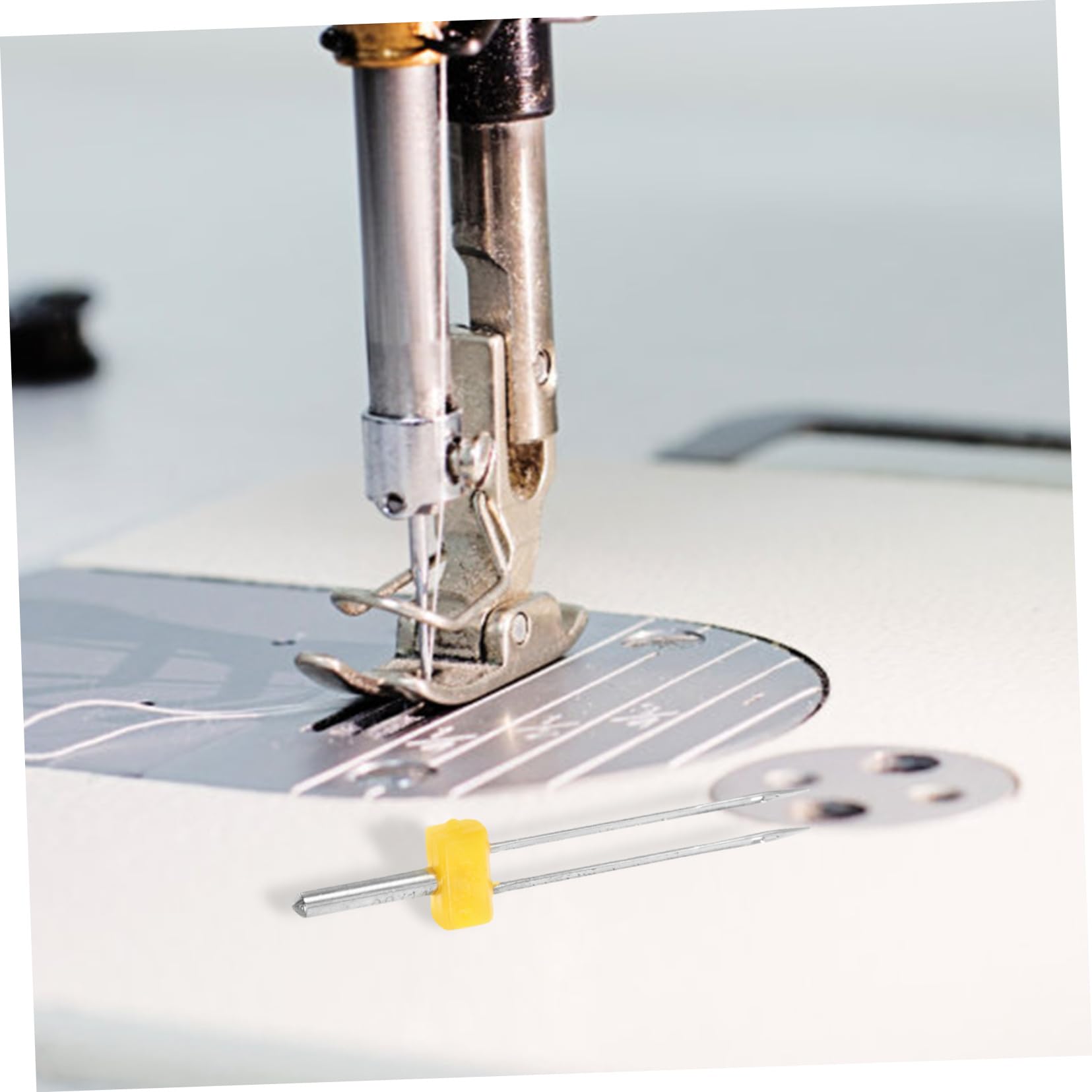DIYEAH 50pezzi Aghi Doppi Per Macchina Da Cucire Ago Multifunzionale Per Cucire Tessuti e Accessori Per Cucito Domestico e Professionale Resistente e Pratico