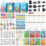 Huxolynifty Ocean Animals Party Bags,120 Stück Unterwasserwelt Mitgebsel Geburtstag mit Kratzbilder Schlüsselanhänger Aufkleber Stempel Geschenktüten ect Deko Unterwasserwelt