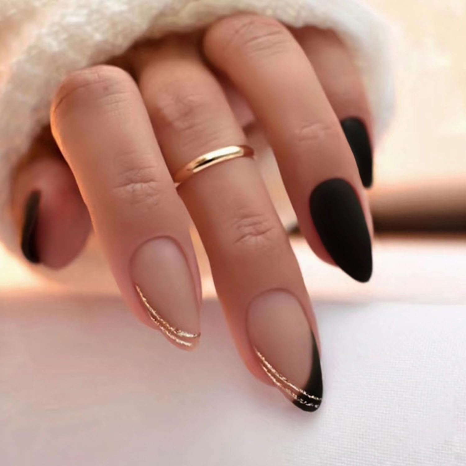 Almond Press on Nails Long Oval Fake Nails Black French Tip Acrylic Nails with Gold Lines Design Full Cover Natural Glue on Nails Reusable Stick on