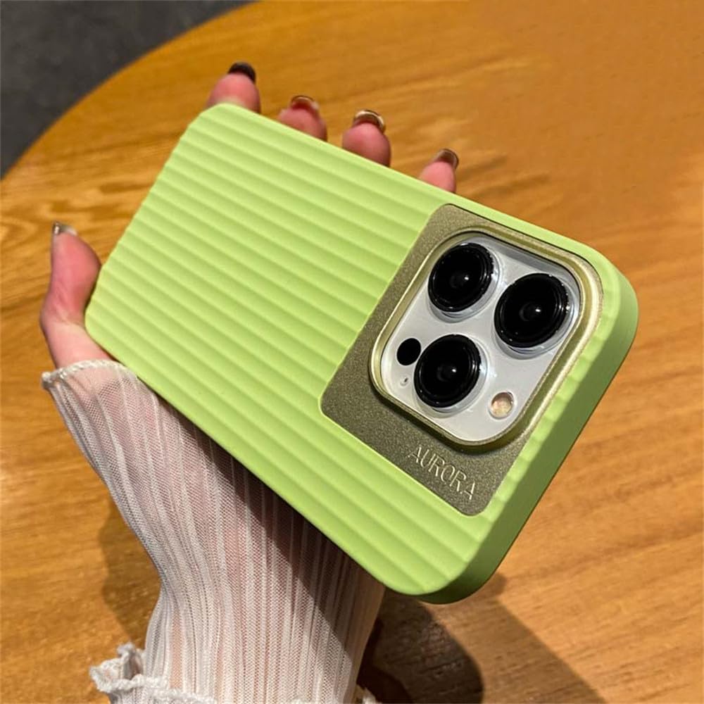 Coque en silicone liquide verte avec protection objectif pour iPhone 14 Plus
